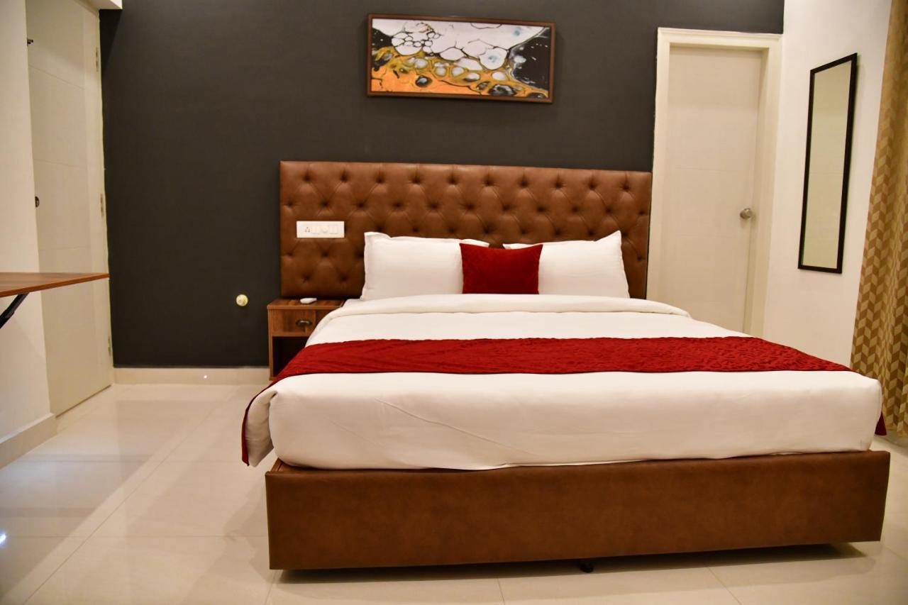 Xcel Luxury Hotel Apartments-Home Living Redefined Mysuru Zewnętrze zdjęcie